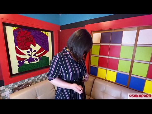 ❤️ Cutie Japanese nwere nnukwu nnụnnụ tit na-eji ihe ụmụaka egwuri egwu na-enwe mmekọahụ na-emetọ onwe ya ma nwee orgasm. Ọ na-ekwu na N'ajụjụ ọnụ banyere ya iberibe ahụmahụ. Nnukwu nnụnnụ tit na ọtụ ntutu na-asụ ude nke ukwuu. Osakaporn ❤️ Ihe gba ọtọ  ❌️❤